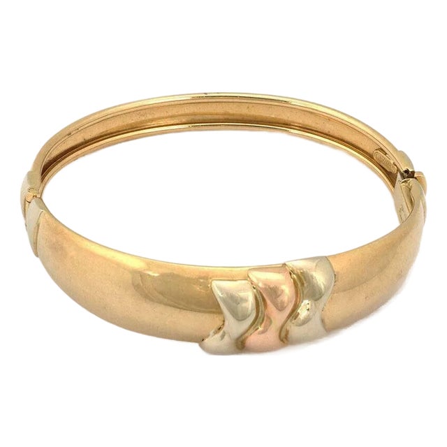 Mid 20th Century Darnlaion 18k Two Tone Gold Hinged Dome Bangle Bracelet For Sale