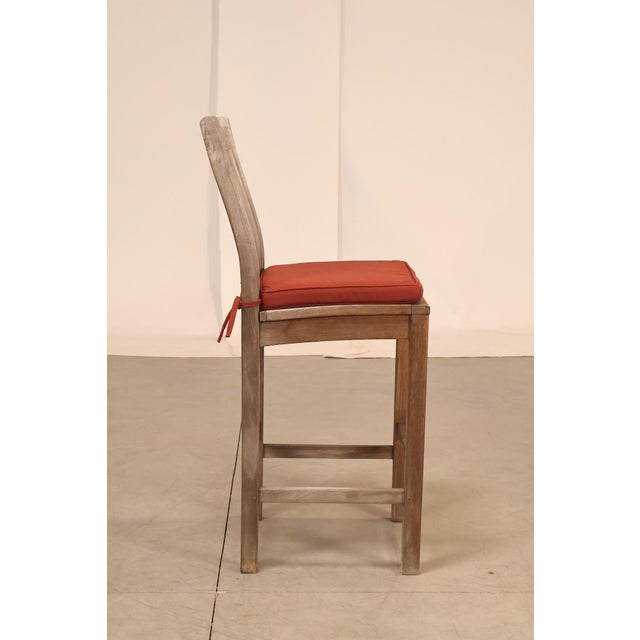 BenchSmith Set of Four 'Buckingham' Teak Outdoor Bar Stools For Sale - Image 17 of 18