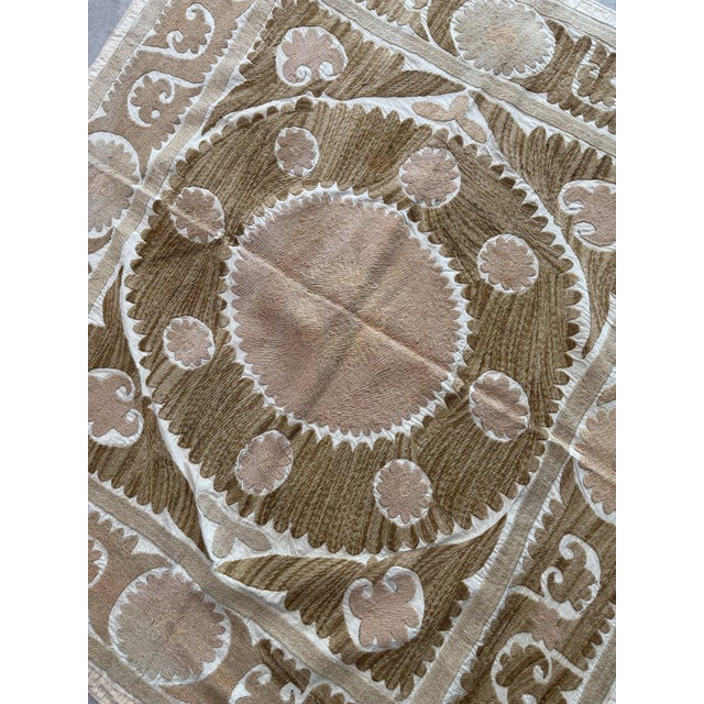 1960s Tashkent Suzani Tablecloth - Vintage Textile 3'7'' X 3'11'' For Sale - Image 5 of 5