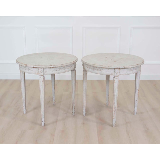 Gustavian (Swedish) Pair of Swedish 20th Century Carved Round Tables For Sale - Image 3 of 10