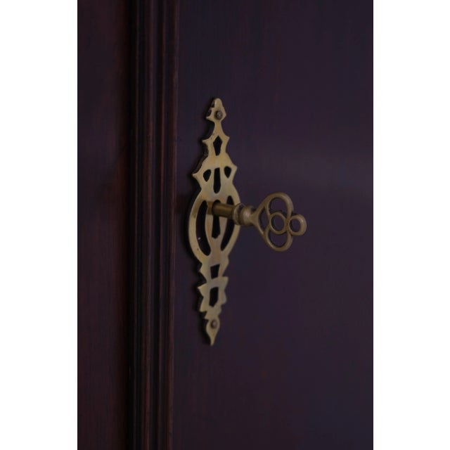 1950s Colonial Simon Willard Federal Inlaid Mahogany Grandfather Clock For Sale - Image 5 of 18