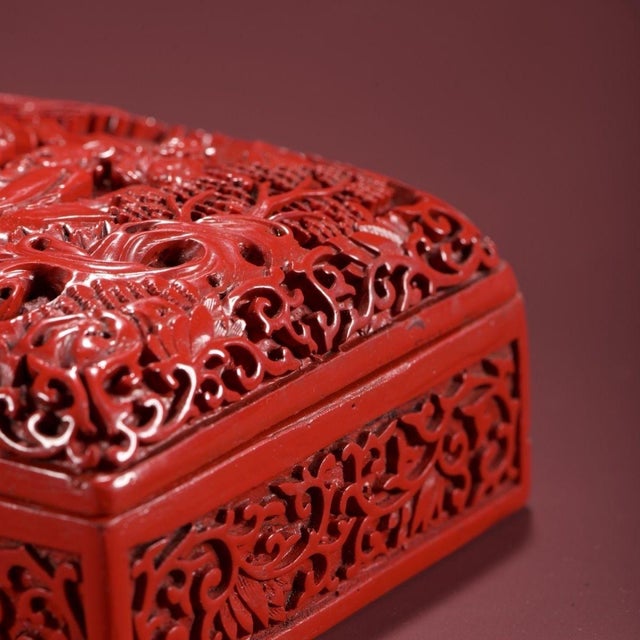 Vintage Chinese Cinnabar Lacquer Rectangular Lidded Box With Figural Carving For Sale - Image 4 of 9