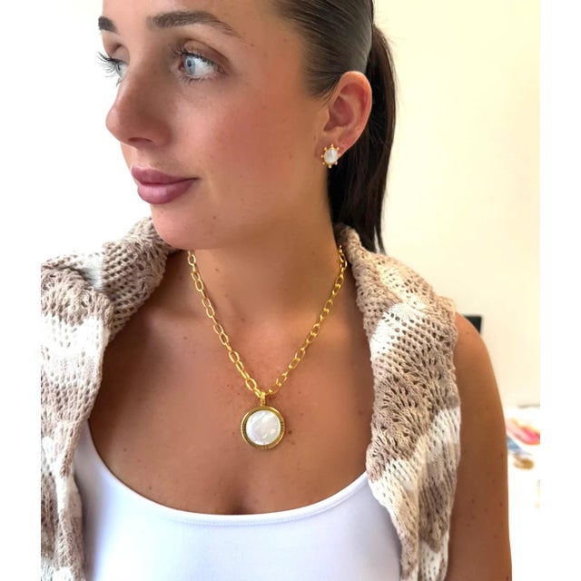 Mother of Pearl Hashtag Necklace For Sale In Washington DC - Image 6 of 6