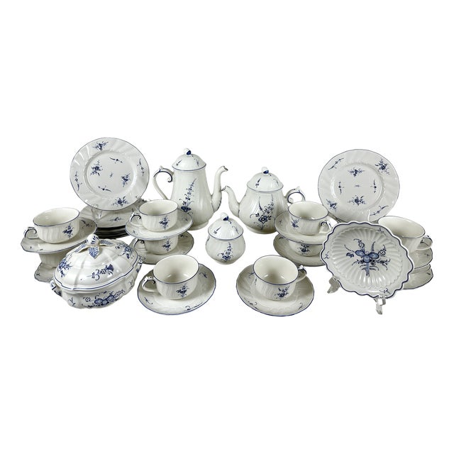 Vintage Luxembourg Vitro-Porcelain Tea Service from Villeroy & Boch, 1970s, Set of 39 For Sale