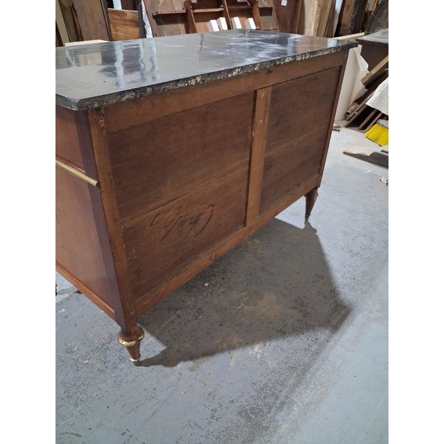 Early 19th Century French Empire Mahogany Commode With Belgian Black Marble Top For Sale - Image 4 of 9