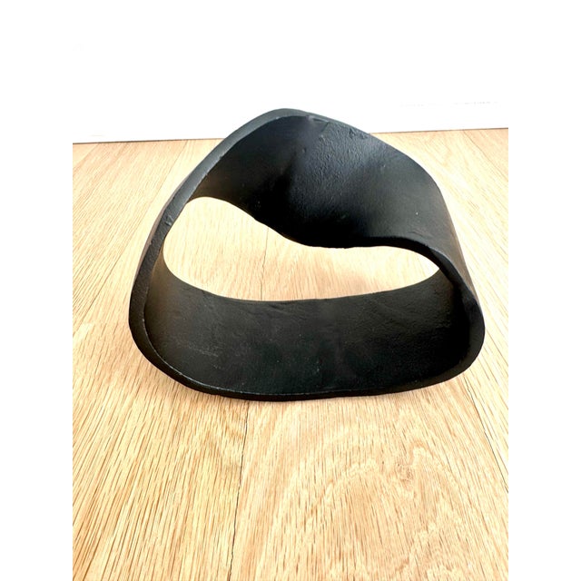 Modern Mid Century Hand-Cast Metal Möbius Ring Sculpture, Brutalist Modern Style For Sale - Image 3 of 9