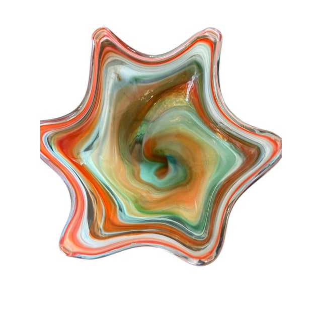 This phenomenal piece of vintage art glass deserves a permanent spot in any decor. The tulip-style shape with a curled...