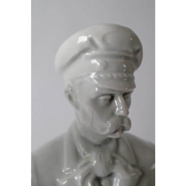 White Porcelain Statue of a Revolutionary with a Device for a Flag or Flower, 1950s For Sale - Image 16 of 18