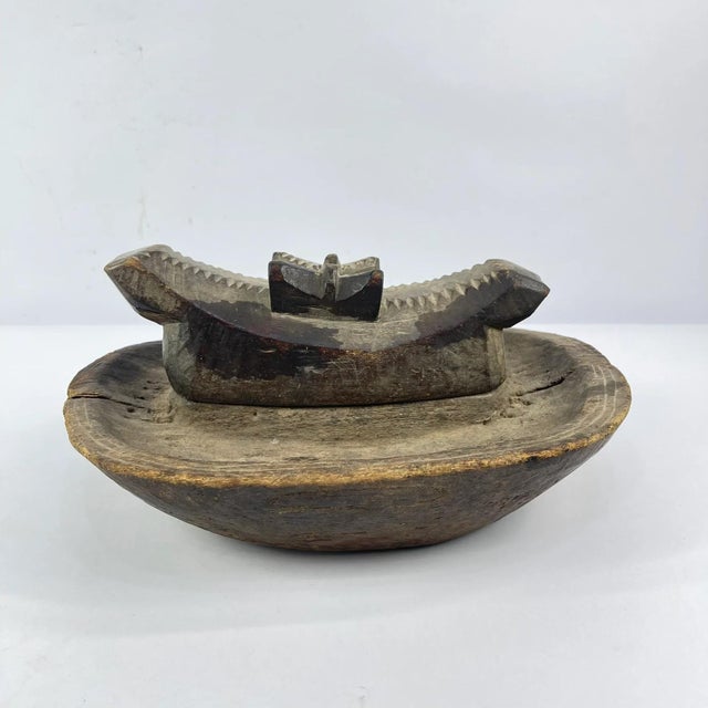 Early 20th Century Early 20th Century Igbo Divination Bowl Nigeria MATTER COLLECTION For Sale - Image 5 of 11