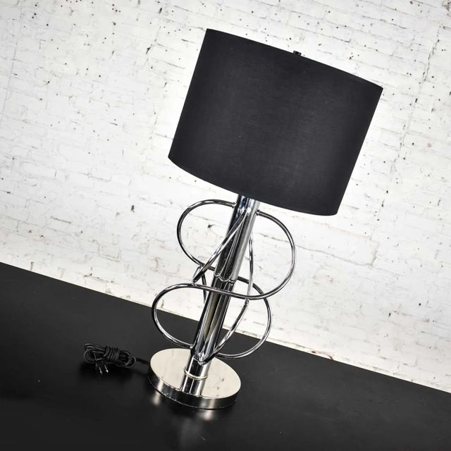 Mid-Century Modern Vintage Mid-Century Modern Polished Chrome Table Lamp New Black Drum Shade For Sale - Image 3 of 13