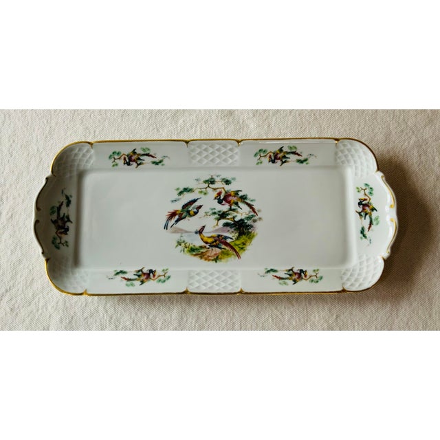 1960s French Hand-Painted Porcelain Tray With Exotic Birds and Gilt Trim - SFP Foëcy For Sale - Image 18 of 18
