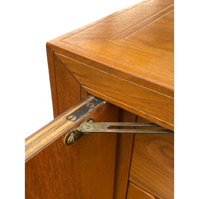 Baker Mid Century Chinoiserie Figured Walnut Brass Mounted Credenza Sideboard For Sale - Image 15 of 18