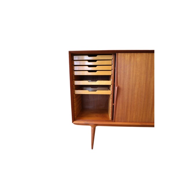 Wood Model 19 High Board in Teak by Gunni Omann for Omann Jun, Denmark, 1960s For Sale - Image 7 of 18