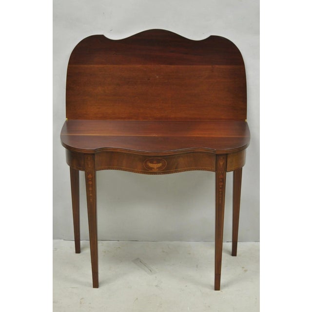 Antique Sheraton Federal Mahogany Urn Inlay Flip Serpentine Console Game Table For Sale In Philadelphia - Image 6 of 18
