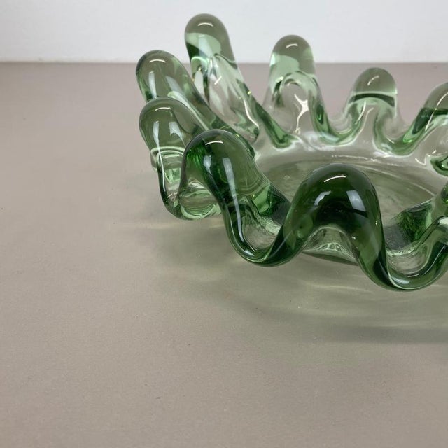 Large Brutalist Lucid Glass Shell Ashtray, France, 1970s For Sale - Image 9 of 18
