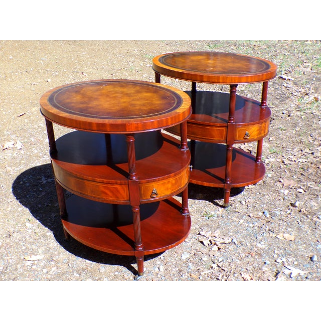Weiman Vintage Pair Weiman Heirloom Mahogany Leather Top Oval Lamp Tables For Sale - Image 4 of 18