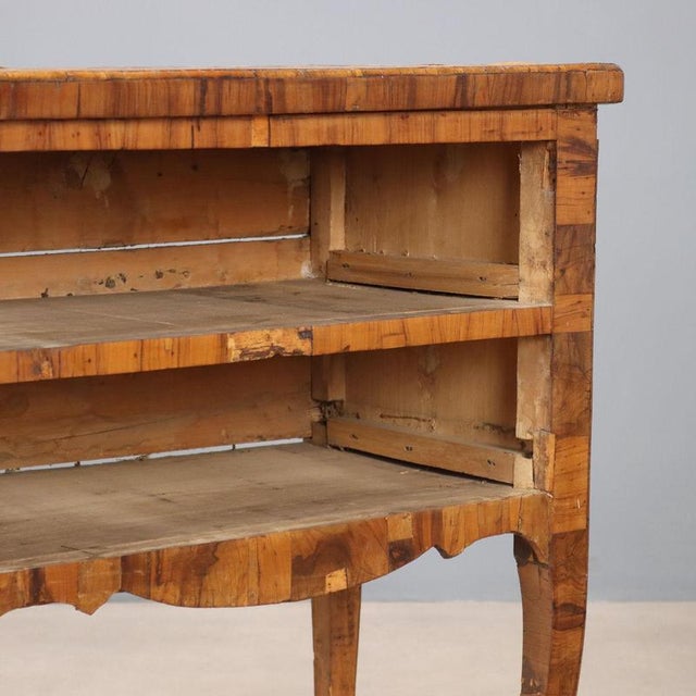 Brown Baroque Bedside Table in Walnut and Maple For Sale - Image 8 of 10