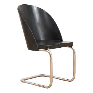 B247 Cantilever Chair in Chrome-Plated Tubular Steel and Black Lacquered Plywood attributed to Thonet, 1932 For Sale