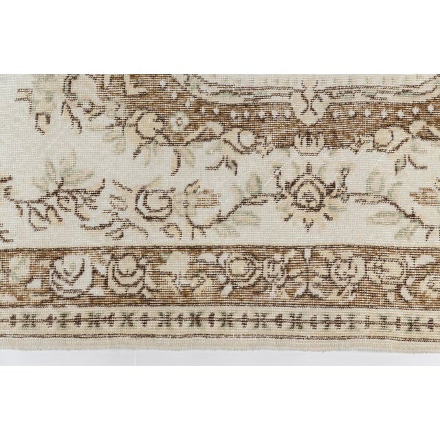 Mid 20th Century Geometric Anatolian Wool Carpet For Sale - Image 4 of 10