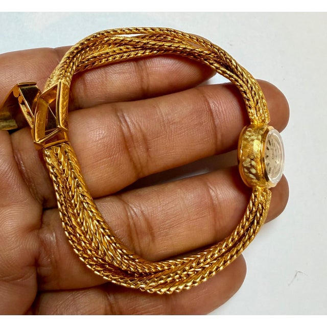 Corum. A lady's 18K gold Multiple Chain bracelet watch 38.5 Gm, 7.25 " Vintage For Sale - Image 14 of 18