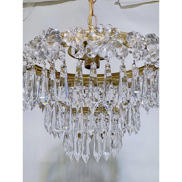 Hollywood Regency Vintage Brass and Glass Rosette Rim and Crystal Prism Chandelier For Sale - Image 3 of 12