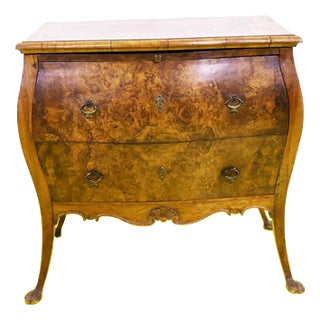Venetian Bombé Chest of Drawers in Walnut Burl with Pull-Out Top For Sale