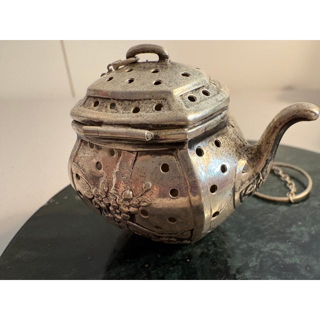Early 20th Century Vintage Sterling Silver Tea Infuser For Sale - Image 5 of 6