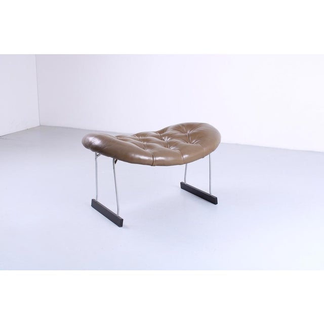 F592 Leather Hocker Ottoman by Geoffrey Harcourt for Artifort, 1960s For Sale - Image 6 of 17