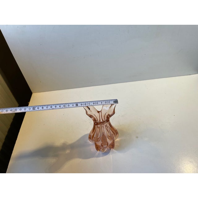 Pink Twisted Vase in Pink Murano Glass from Seguso, 1960s For Sale - Image 8 of 12