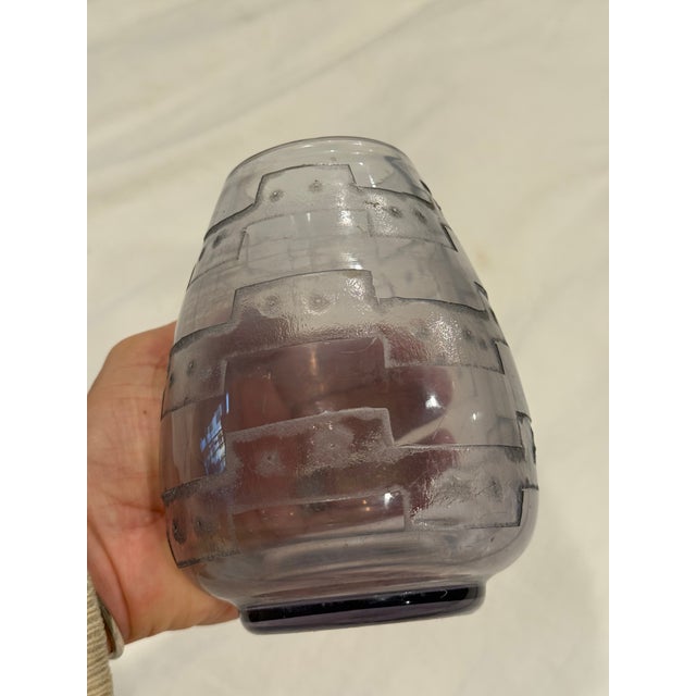 Mid-Century Modern Vintage Art Glass Vase For Sale - Image 3 of 8