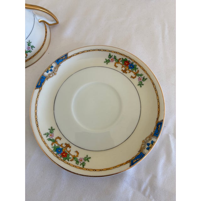 Ceramic Vintage Meito China “Warren” Hand-Painted Floral Cups and Saucers, Set of 5 For Sale - Image 7 of 9