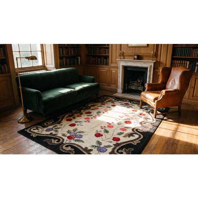 Textile 1900s Ivory Floral Folk Art Antique American Hooked Rug 6'4" X 9'10" Handknotted Wool Carpet For Sale - Image 7 of 9
