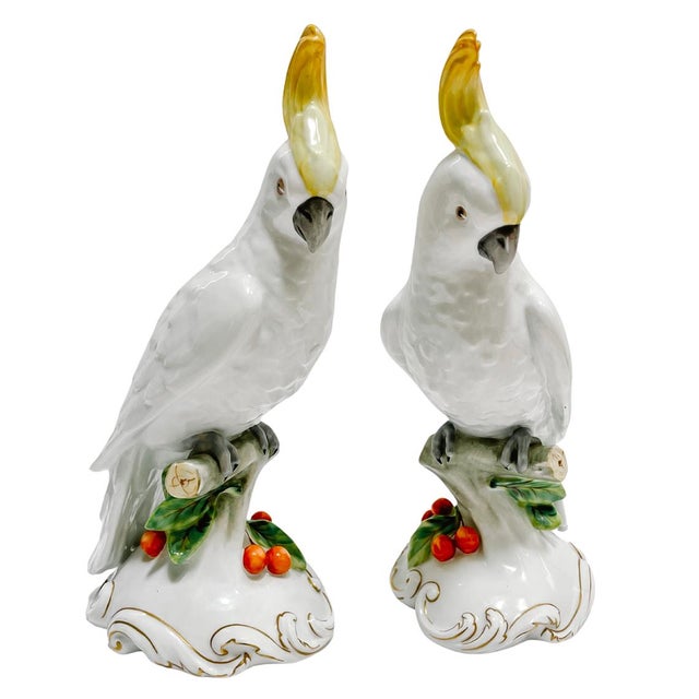 Victorian Late 20th Century Vista Alegre Porcelain Cockatoo Parrot Figurines - A Pair For Sale - Image 3 of 8