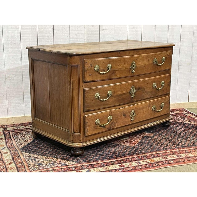 Antique Chest of Drawers in Walnut and Fir, 1700s For Sale - Image 4 of 18