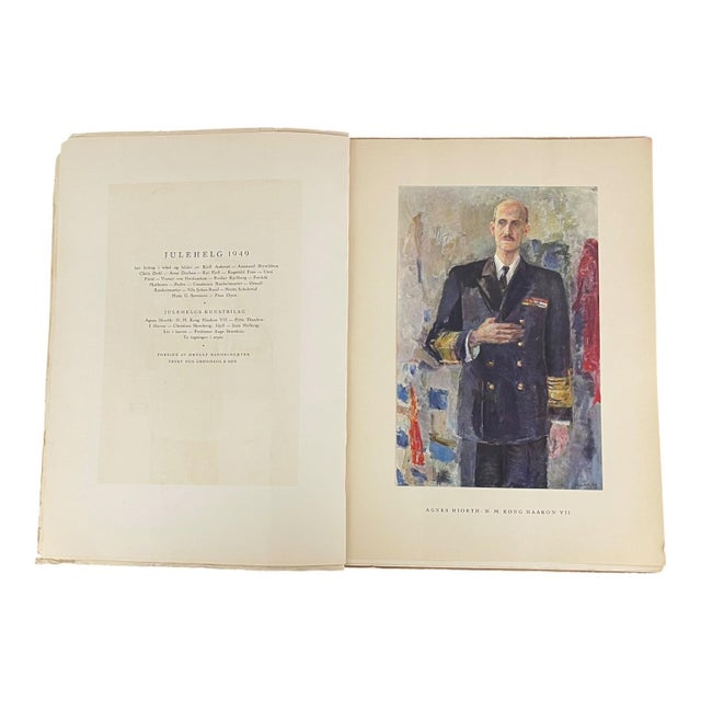 Vintage 1949 edition of Julehelg ("Christmas Holiday"), a Norwegian illustrated Christmas annual published by Bok og Bilde...