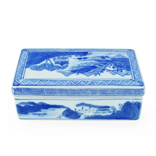 Chinoiserie Early 20th Century White and Blue Landscape Chinese Chinoiserie Porcelain Scholar’s Ink Lidded Box For Sale - Image 3 of 11