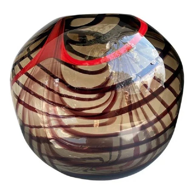 Abstract Vase in Fumè Murano Glass and Red Reeds by Simoeng For Sale - Image 6 of 7