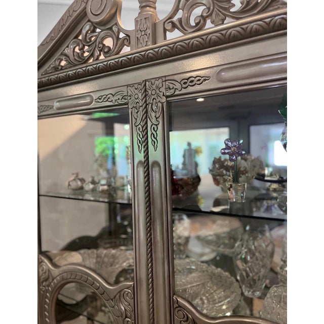 Vintage Italian Ornate Wood Silver Gilt Glass Display Cabinet Vitrine For Sale In Los Angeles - Image 6 of 6