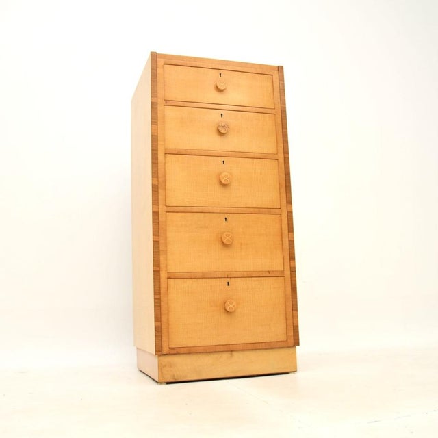 A stylish and extremely well made Art Deco sycamore chest of drawers by Hille. This was made in England, it dates from the...