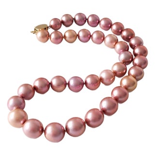 Natural Freshwater Edison Dark Pink Pearl Necklace With 14k Gold Clasp For Sale