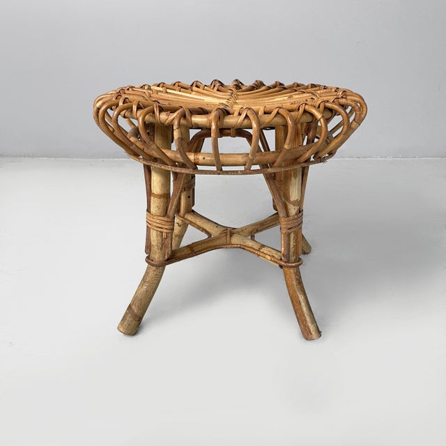 Italian mid-century modern round table stool in rattan, 1960s Table stool with round seat, entirely made of finely woven...