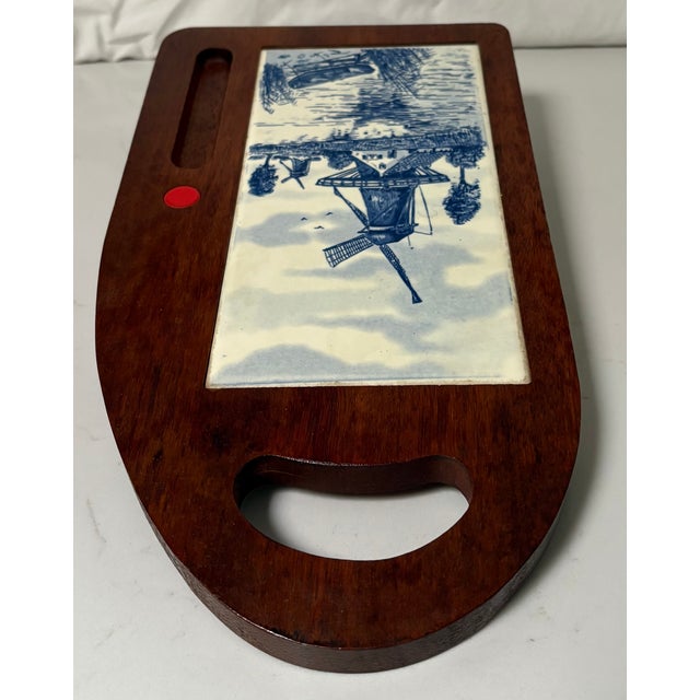 Mid 20th Century Vintage Delft Tile and Wood Cheeseboard For Sale - Image 5 of 8