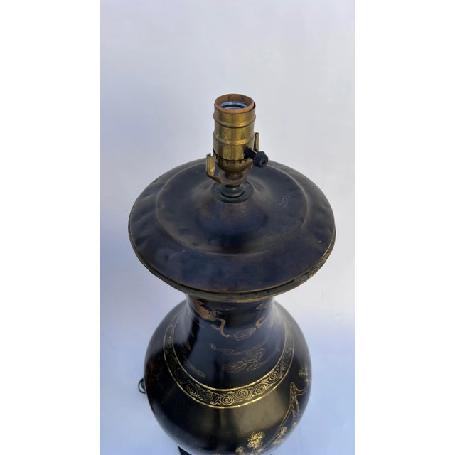 Chinoiserie Pair 1970s Large Chinoiserie Papier-Machè Table Lamps For Sale - Image 3 of 7