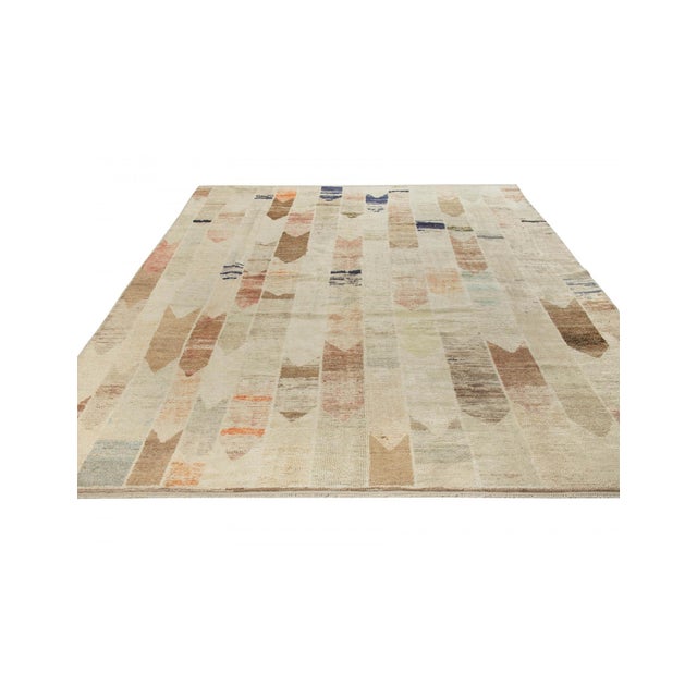 Large handknotted wool rug made from recycled old kilims yarn in western Turkey. In very good condition.