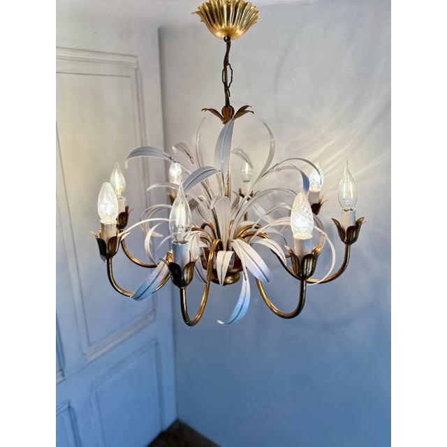 Italian Masca White Tole and Gilt Metal 8-Light Chandelier, 1970s For Sale - Image 16 of 18