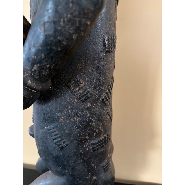 Baule Female Maternity Figure. 20th Century For Sale - Image 10 of 12