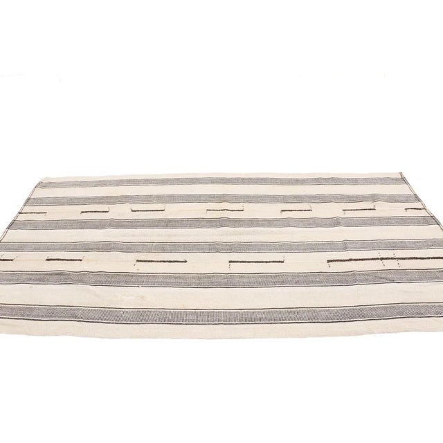 Mid 20th Century Modern Vintage Turkish Kilim Rug For Sale - Image 4 of 7