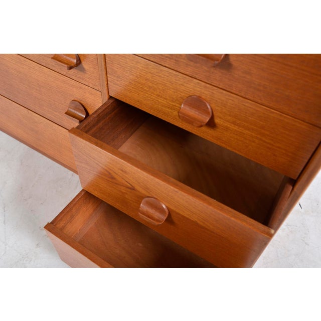 Brown Mid-Century Teak Cantata Chest of 8 Drawers by Ron Carter for Stag, United Kingom, 1960s For Sale - Image 8 of 18