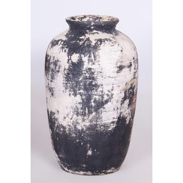 This elegant ceramic vase dates back to the beginning of the 20th century and is a valuable example of Czechoslovak...
