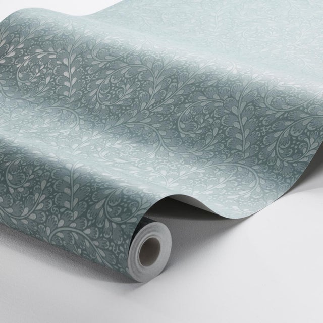 Featuring scrolls of delicate fronds, Wild Ferns is sophisticated yet playful and was first launched in 1915. This product...